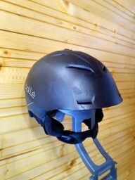 PRILBA BOLLE SYNERGY BLACK 54-58CM